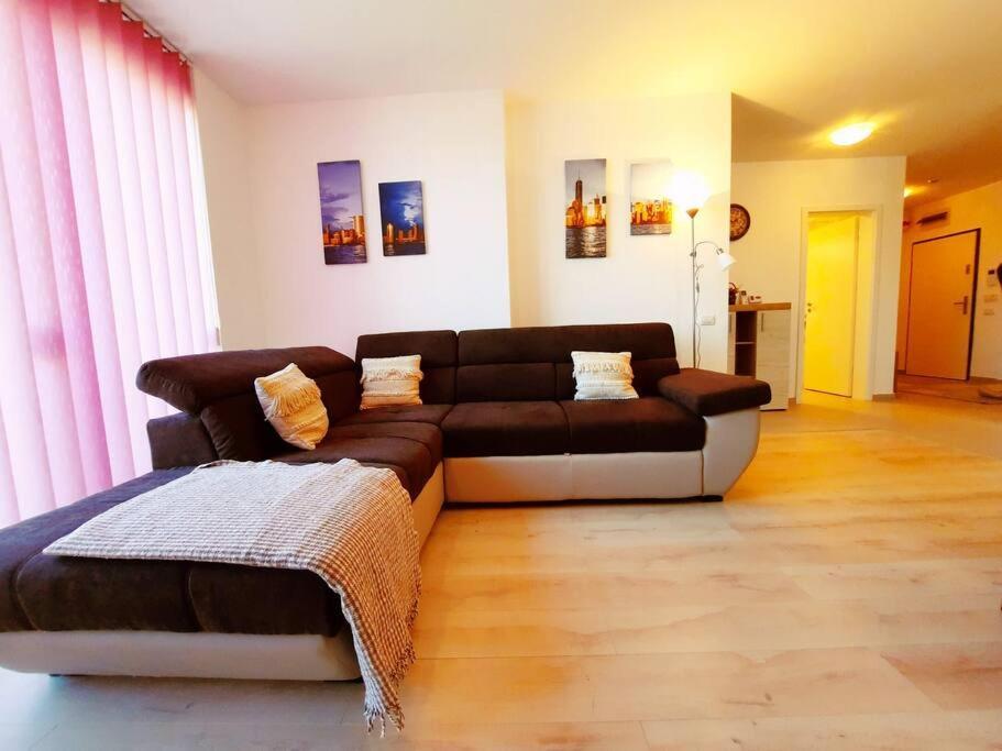 Beautiful Panoramic Central Apartment - City Of Mara Timisoara Exterior foto